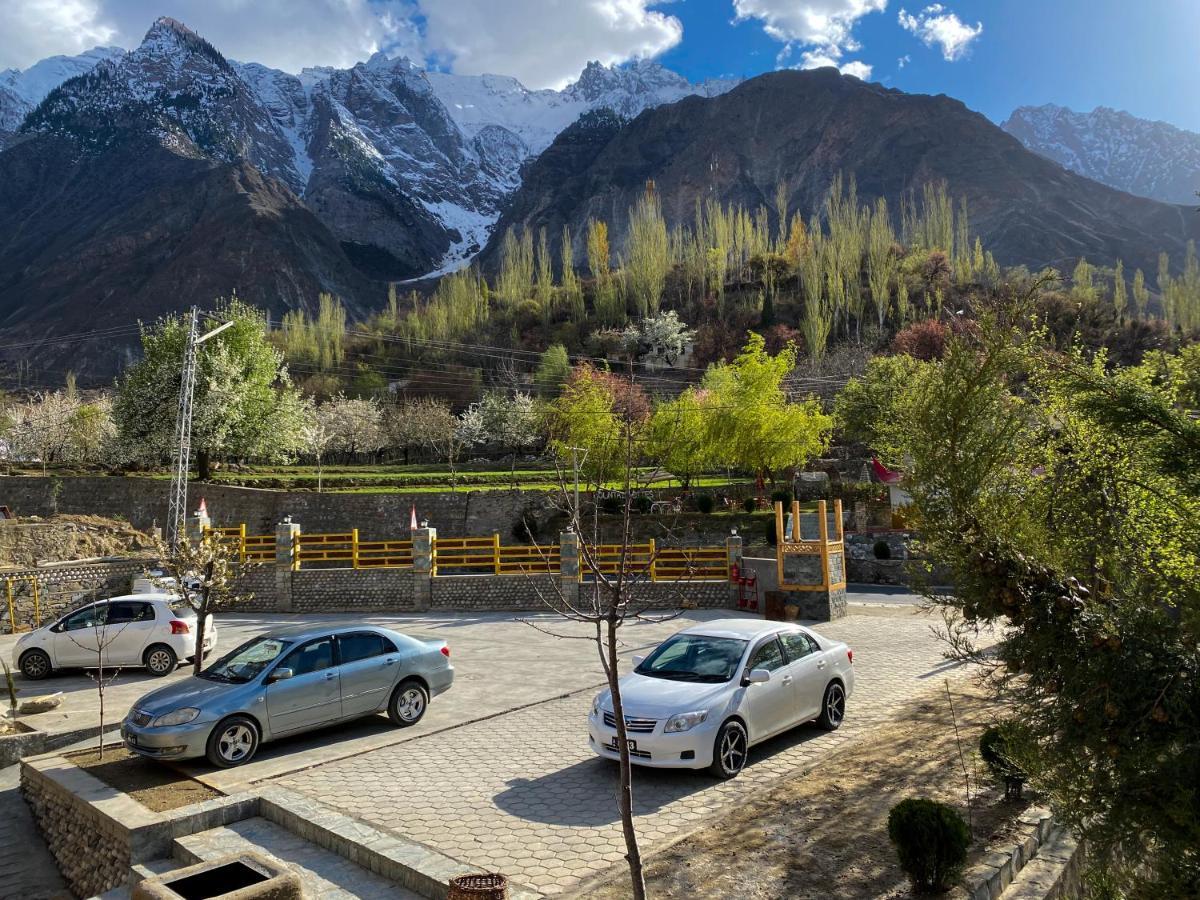 Dumani Nagar Hotel & Resort Karimabad  Екстер'єр фото